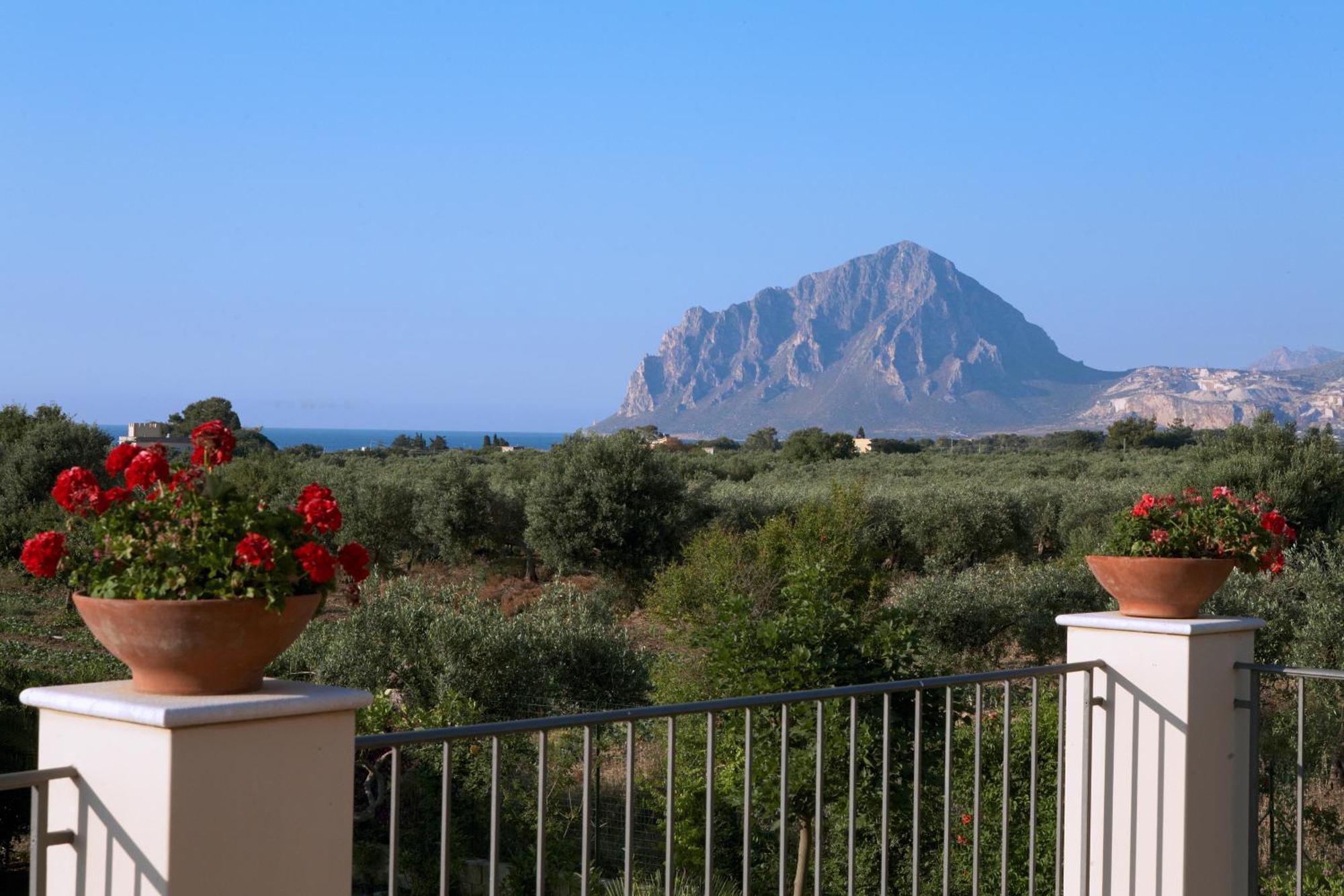 Baglio Sant'Andrea Bed and Breakfast Valderice Εξωτερικό φωτογραφία