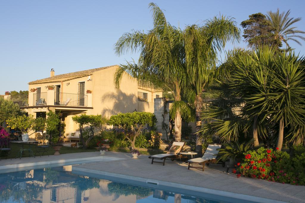 Baglio Sant'Andrea Bed and Breakfast Valderice Εξωτερικό φωτογραφία