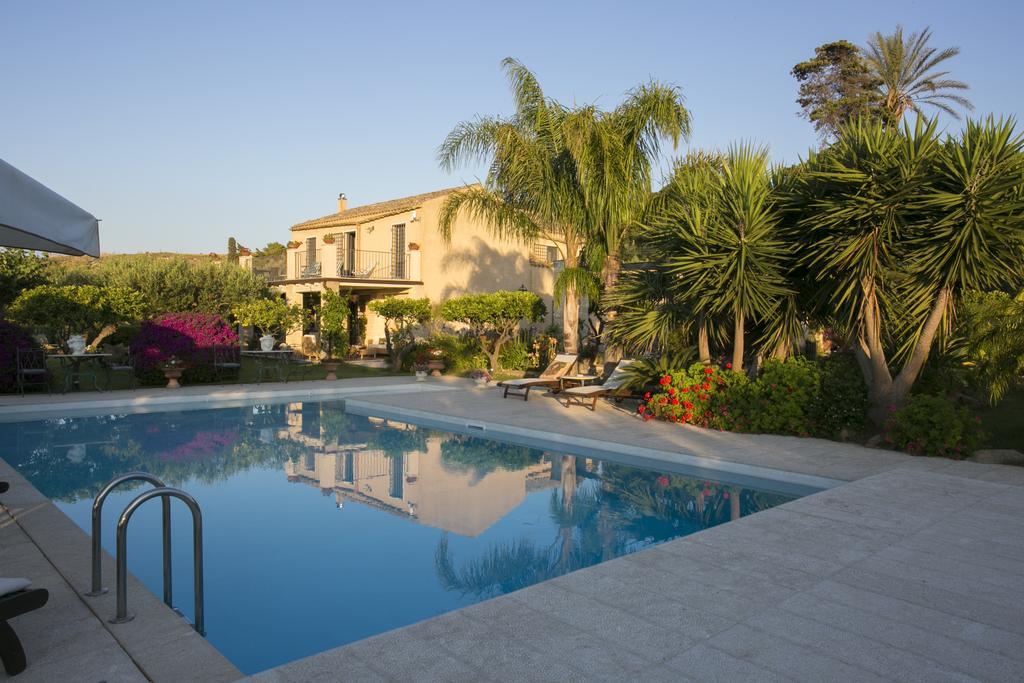 Baglio Sant'Andrea Bed and Breakfast Valderice Εξωτερικό φωτογραφία